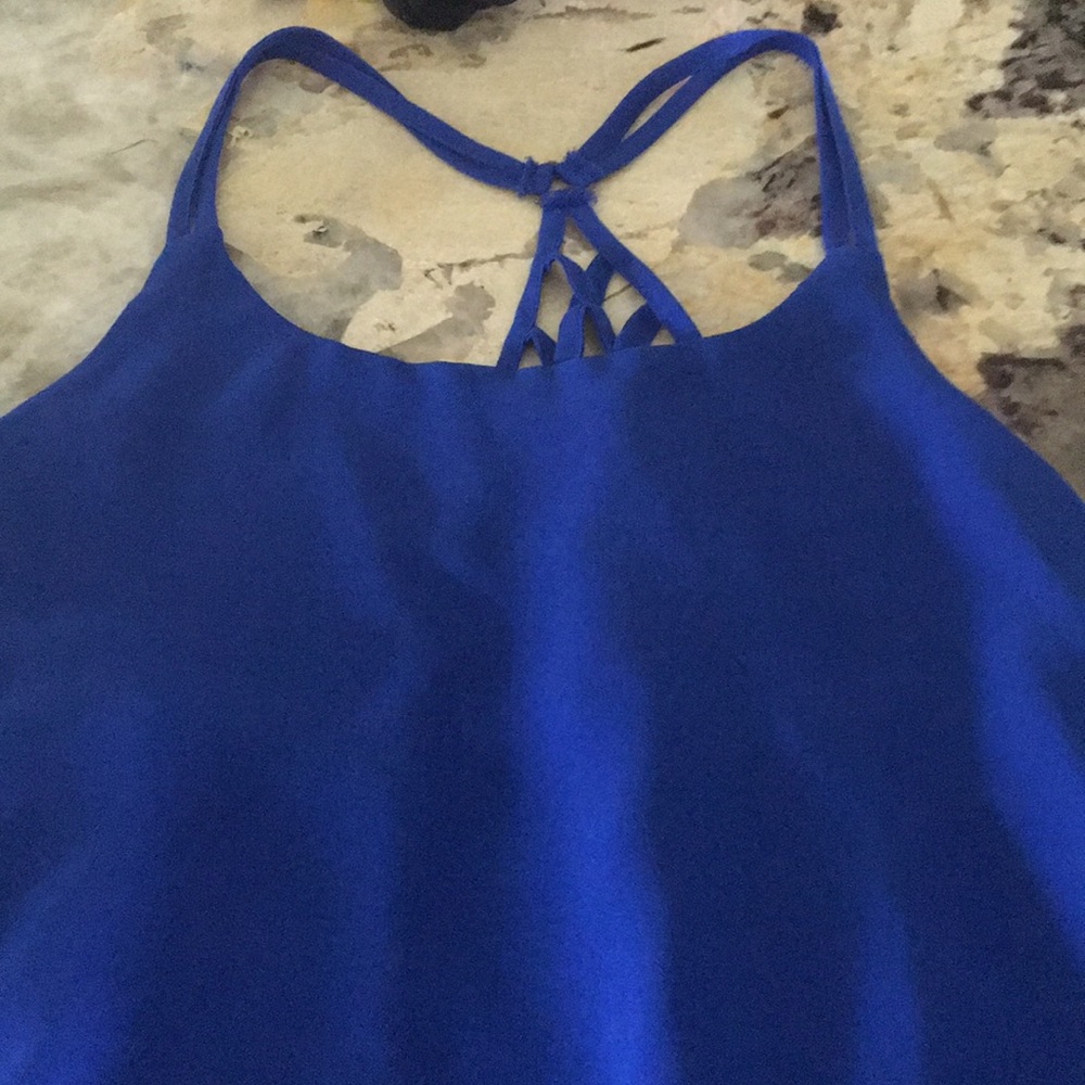 Blue top - Picture 2 of 5